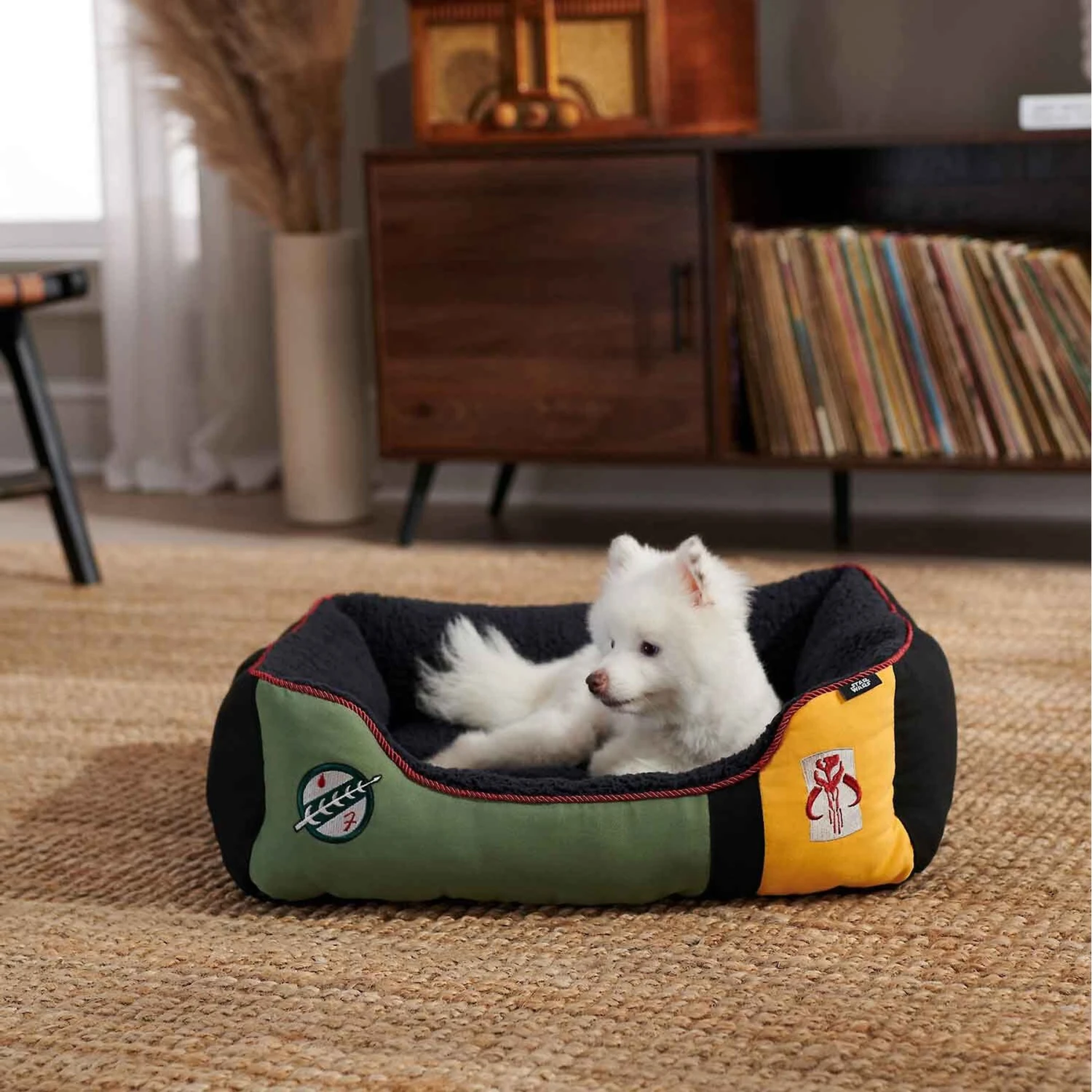 STAR WARS THE MANDALORIAN Bolster Dog & Cat Bed & STAR WARS BOBA FETT Bolster Dog & Cat Bed - Image 5