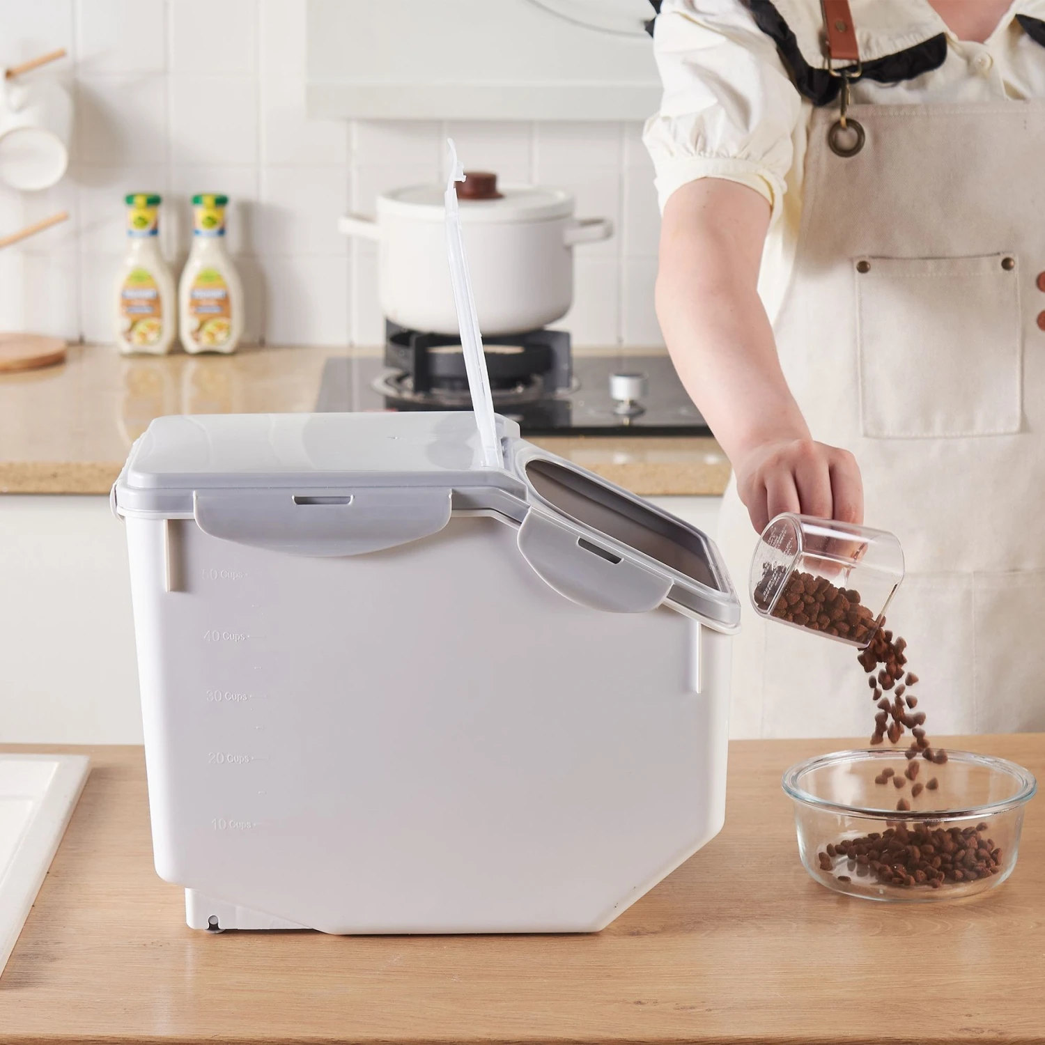 Hanamya Container With Measuring Cup Dog & Cat Food Storage - Image 5