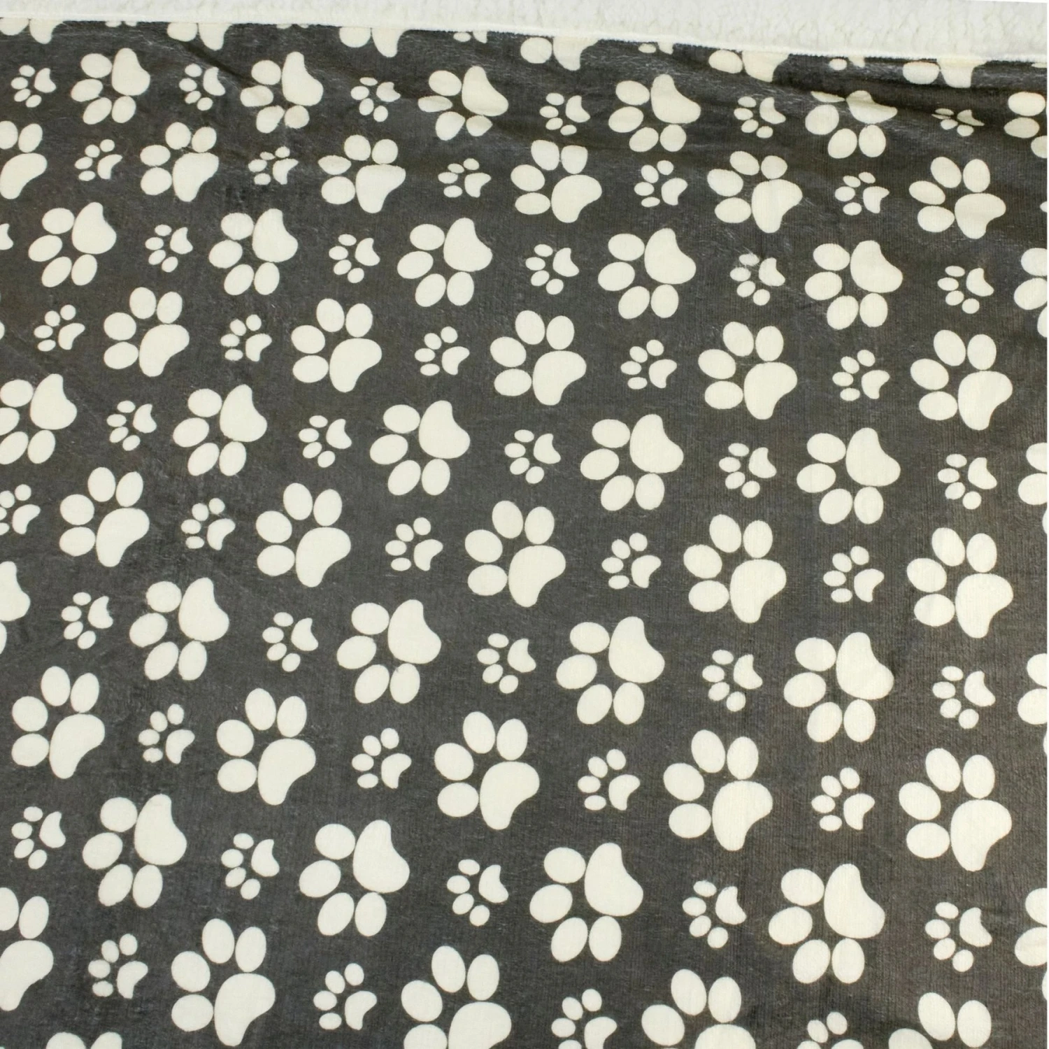 HappyCare Textiles Ultra Soft Cozy Flannel Paw Print Sherpa Cat & Dog Blanket, 50x60-in - Image 4