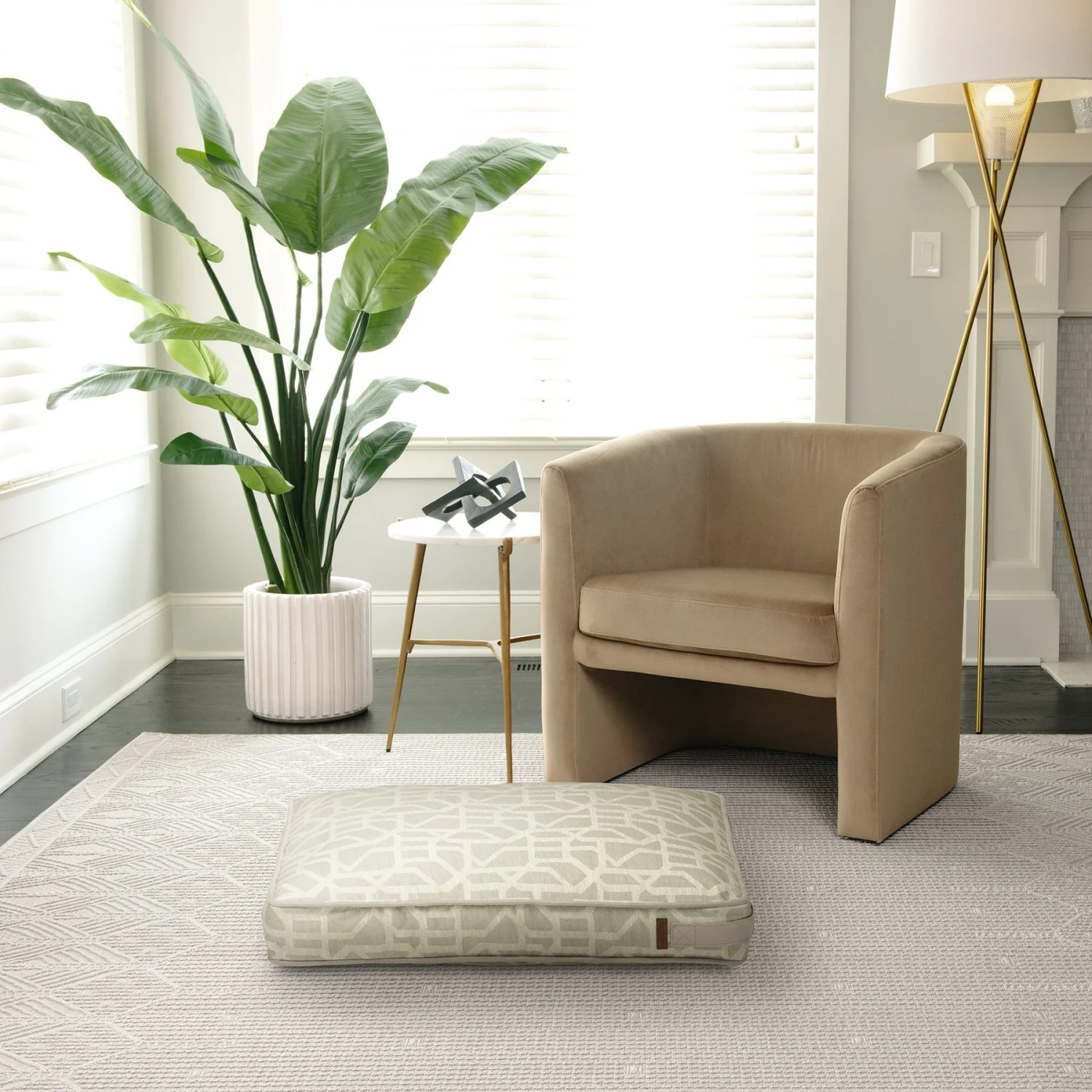 Bark And Slumber Biscuit Plush Eco Friendly Fabric Lounger Dog Bed - Image 7