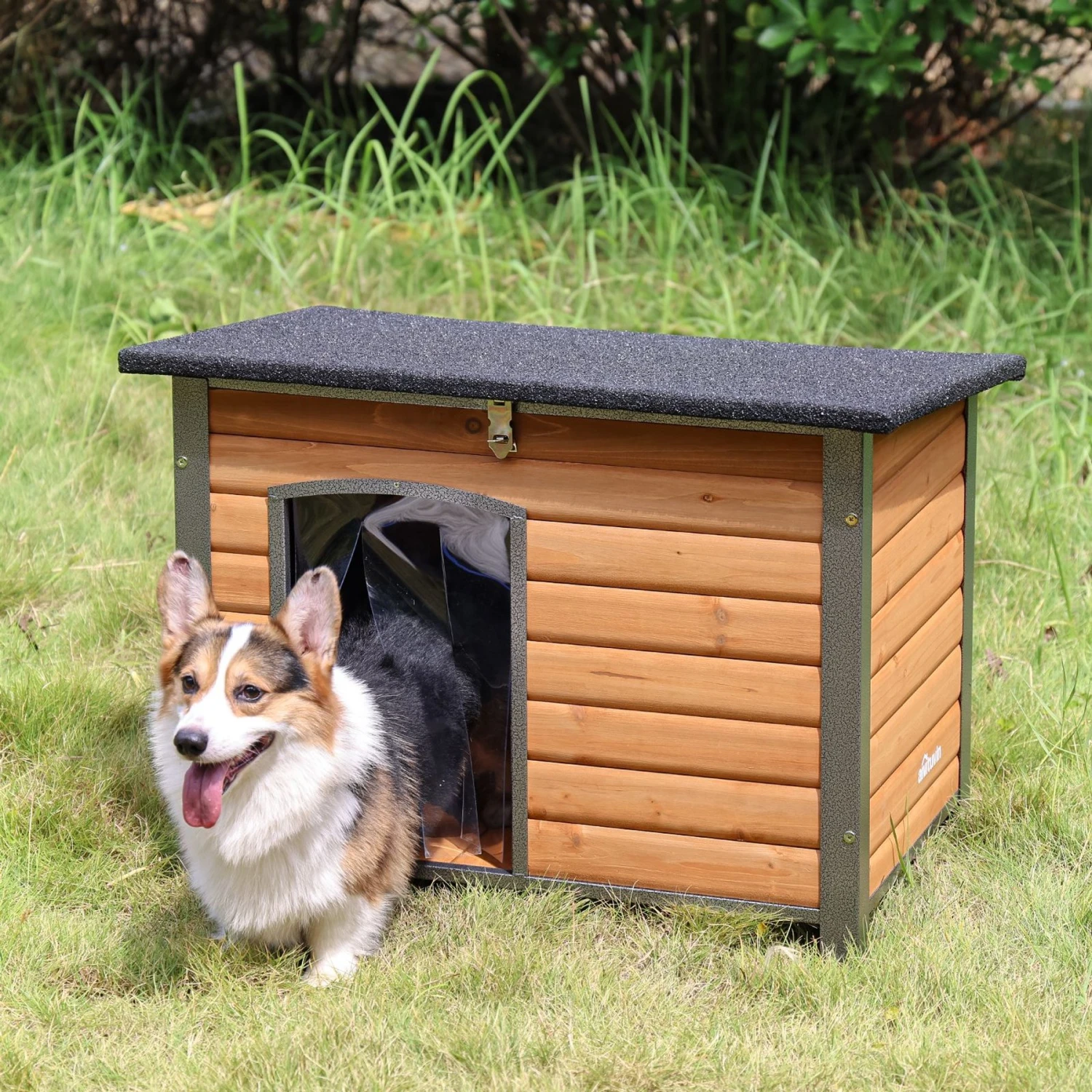 Aivituvin Wooden Heavy Duty Dog House - Image 2