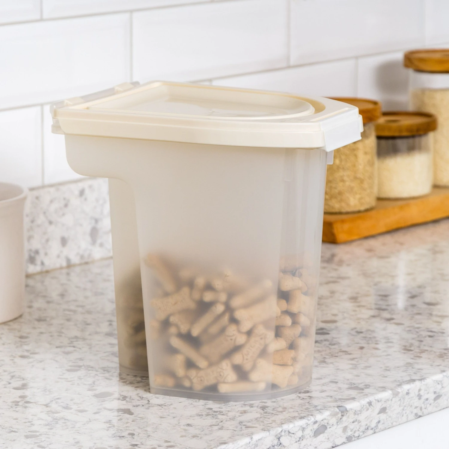 IRIS WeatherPro Airtight 3-Piece Food Storage Container - Image 4